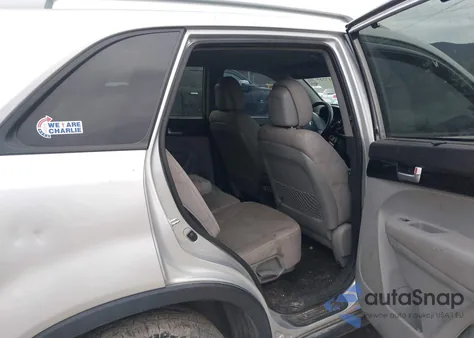 2015 Kia Sorento Lx из США, поврежденный, VIN 5XYKT4A60FG613345